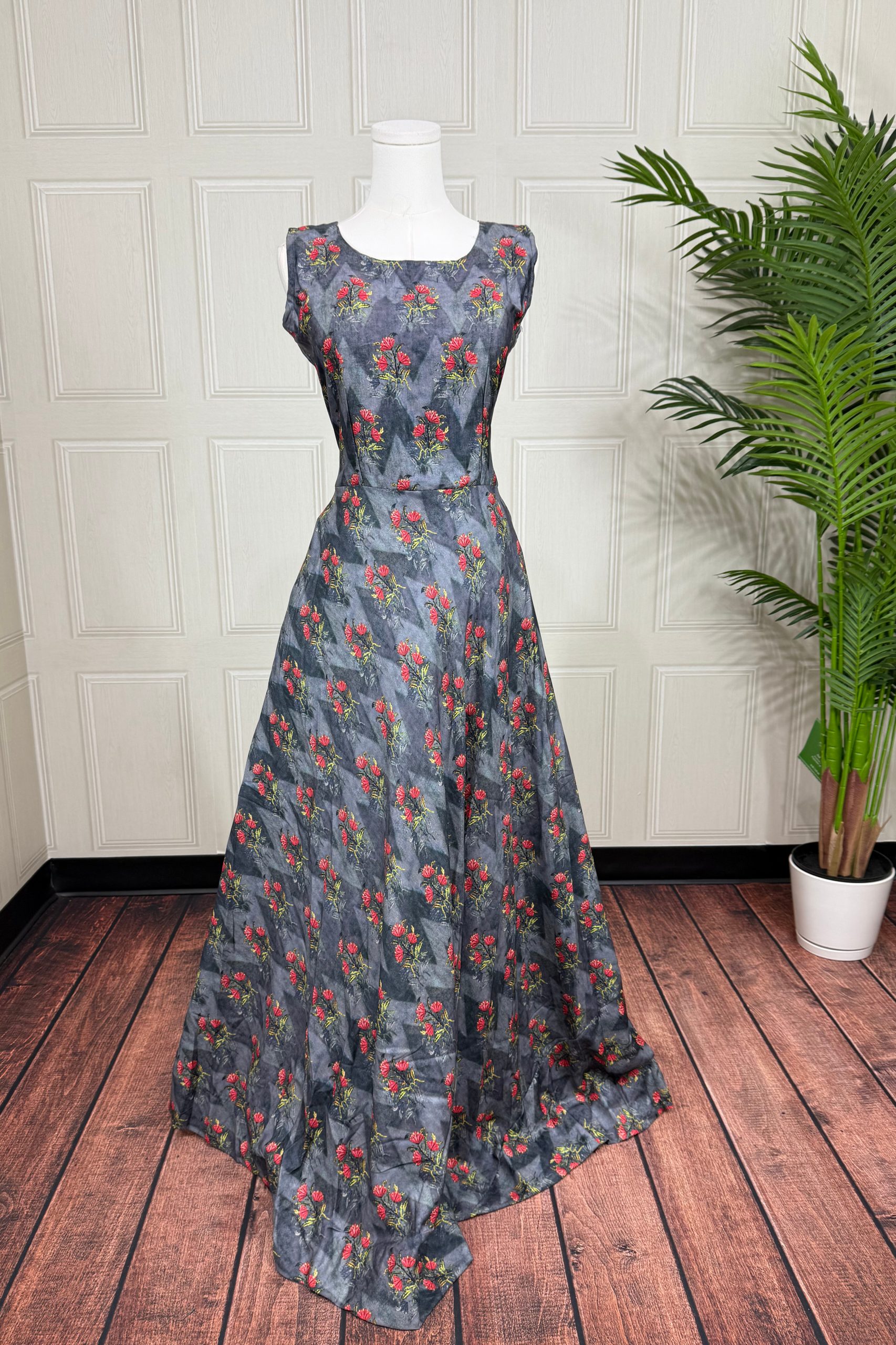 Printed Satin Silk Gown with Jacket - Image 2