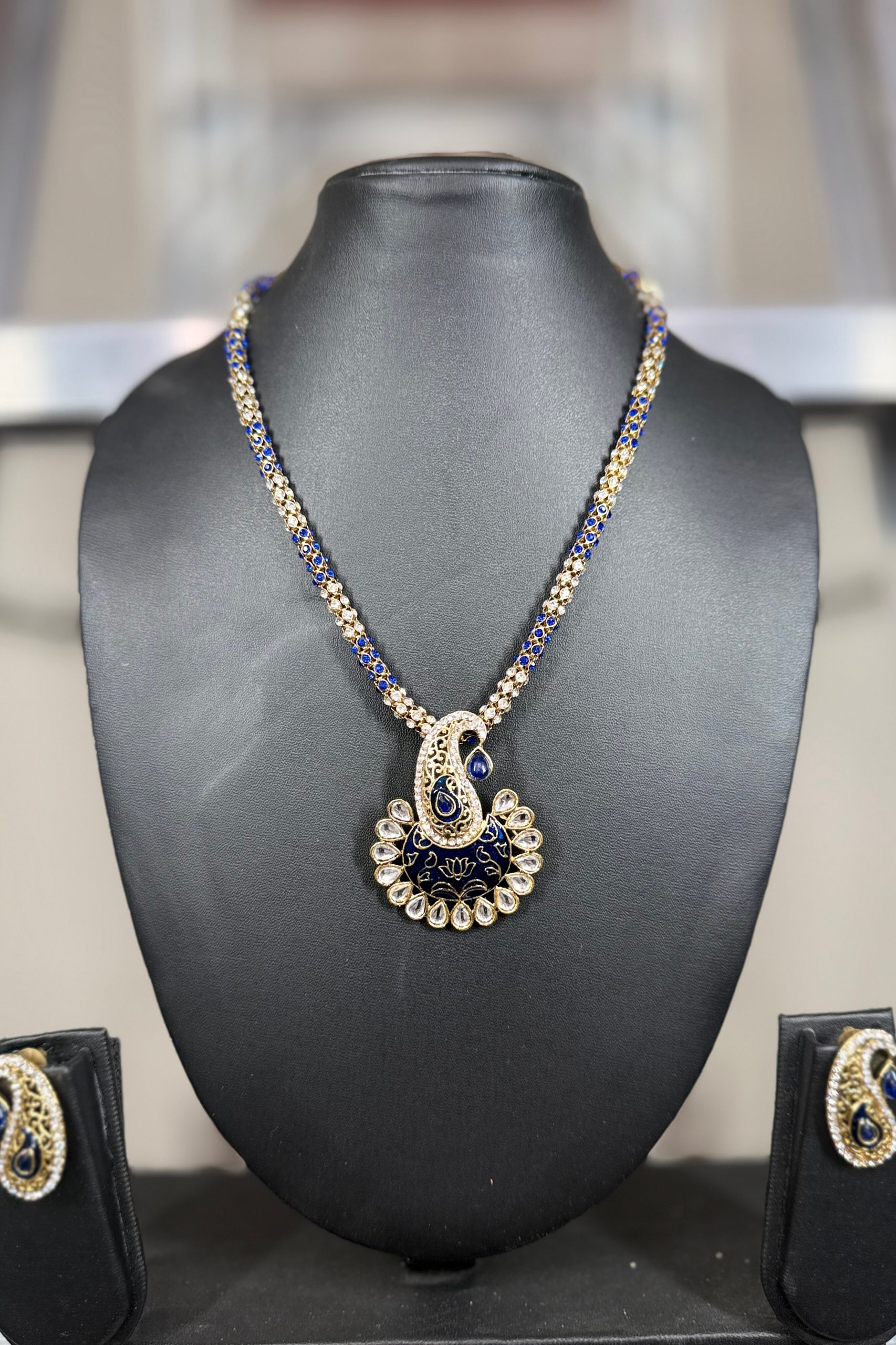 Blue and White Faux Stone Set